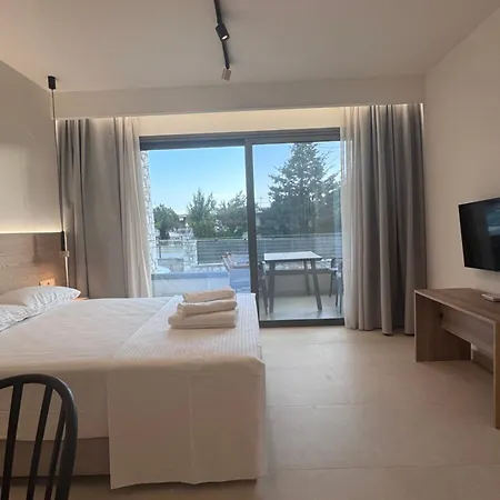 Almondo Apartahotel 4*